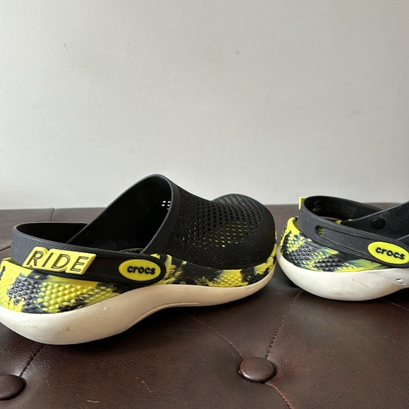 Crocs, LiteRide, Yellow & Black, size M6/W8. Previously worn but great condition - Picture 9 of 10